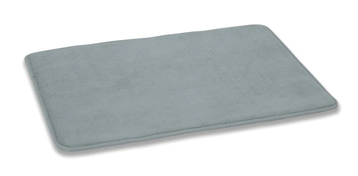 Tapis de bain à mémoire de forme JOLETI – 70 × 50 cm Gris clair